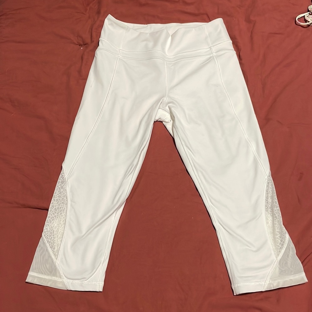 Lululemon capris leggings